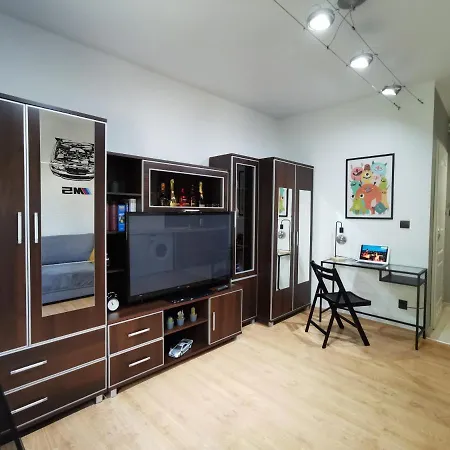 Small In Heart Of Apartmán